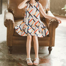 Carregar imagem no visualizador da galeria, Vestido Fashion Estampa Geométrica - Tamanhos de 3 a 11 anos