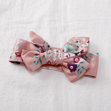 Carregar imagem no visualizador da galeria, Conjunto Floral 3 Peças - Tamanhos de 3 meses a 2 anos