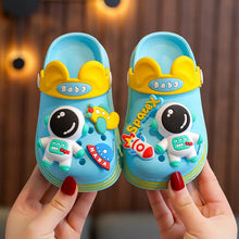 Carregar imagem no visualizador da galeria, Crocs Infantil Astronauta Kids