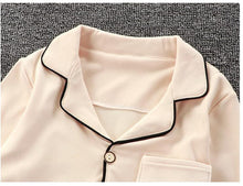 Carregar imagem no visualizador da galeria, Pijama Longo Infantil Flanela Abotoado | Estilo Americano #Unissex | Tam 2-10 anos