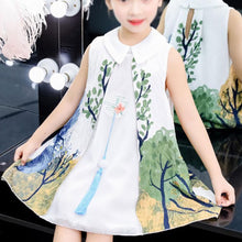 Carregar imagem no visualizador da galeria, Vestido Trapézio Estampa Paisagem - Tamanhos de 3 a 11 anos