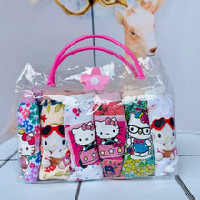 Carregar imagem no visualizador da galeria, Bolsinha com 6 Calcinhas Infantis - Diversos Temas