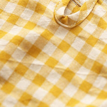 Carregar imagem no visualizador da galeria, Conjunto Shorts Jeans + Blusa Xadrez - Tamanhos de 1 a 6 anos