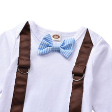 Carregar imagem no visualizador da galeria, Conjuntinho Casual Body com Suspensório e Gravatinha Borboleta Fixo - Tamanhos de 0 a 2 anos