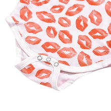 Carregar imagem no visualizador da galeria, Body Mil Beijos - Tamanhos de 0 de 2 anos