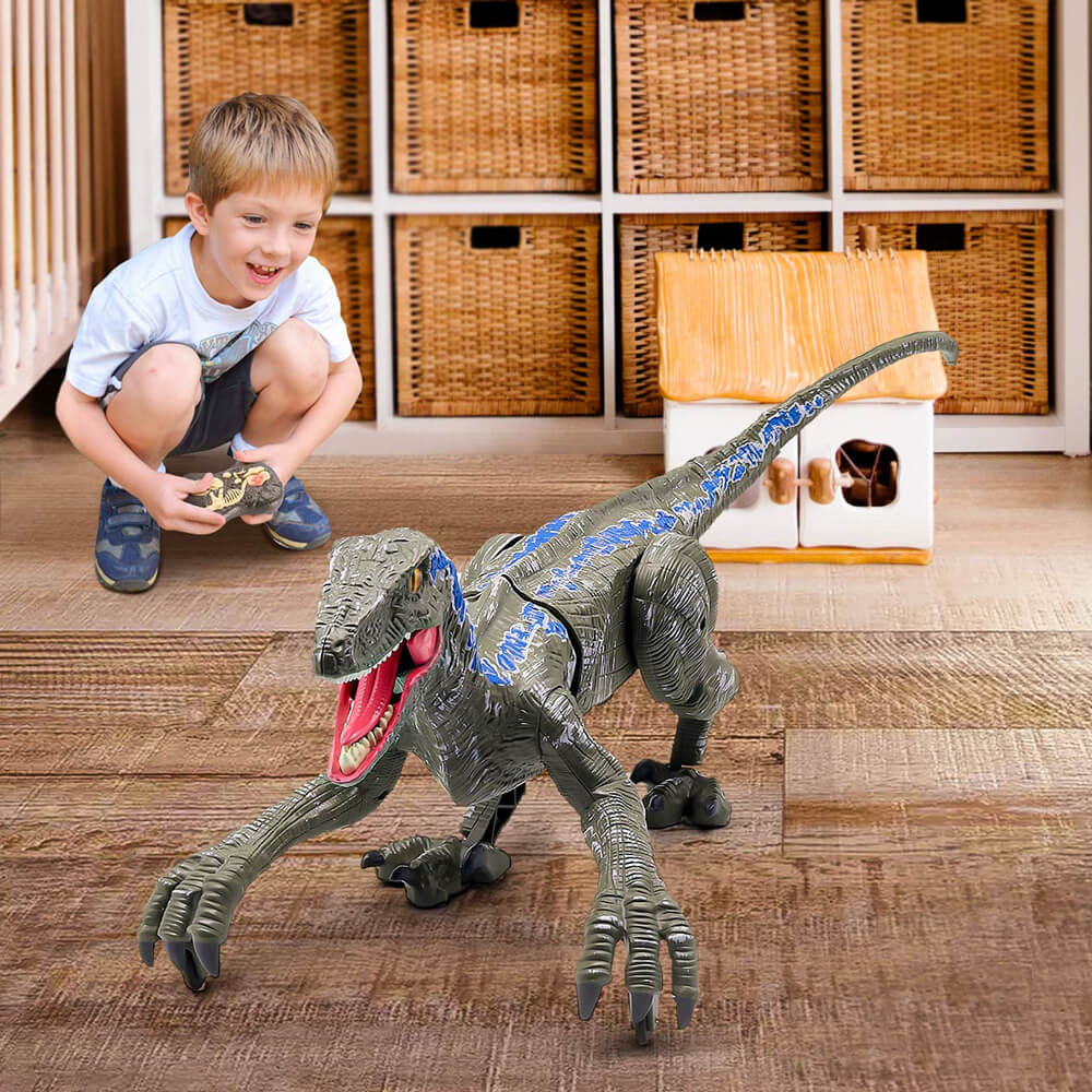 Remote control dinosaur – Playful Velociraptor