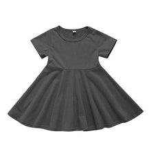 Carregar imagem no visualizador da galeria, Vestido Evasê Básico com Manga - Tamanhos de 2 a 7 anos
