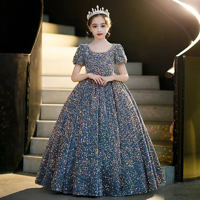 Luxury Long Blue Party Dress for Girls, with Glittering Sequins, for Birthdays, Graduations, Elegant.