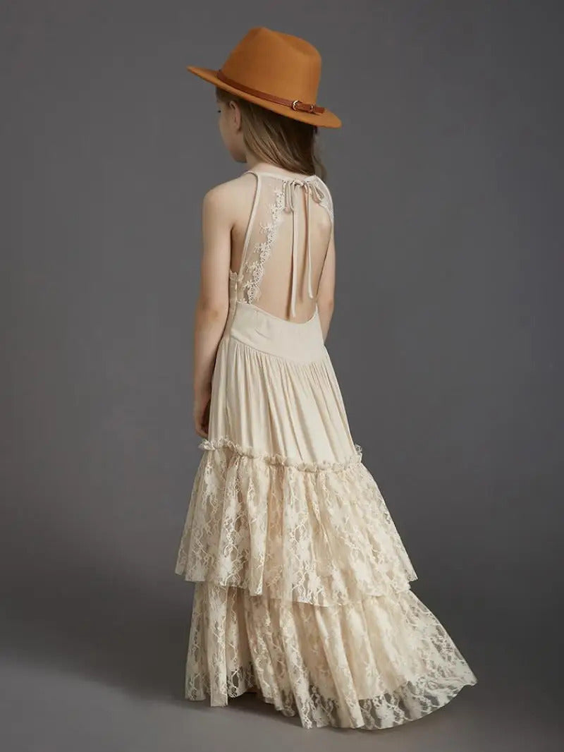 Short-sleeved lace dress for Kids.