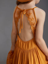 Short-sleeved lace dress for Kids.