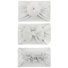 Carregar imagem no visualizador da galeria, Conjunto Faixa 3 Peças Flor Nó e Laço
