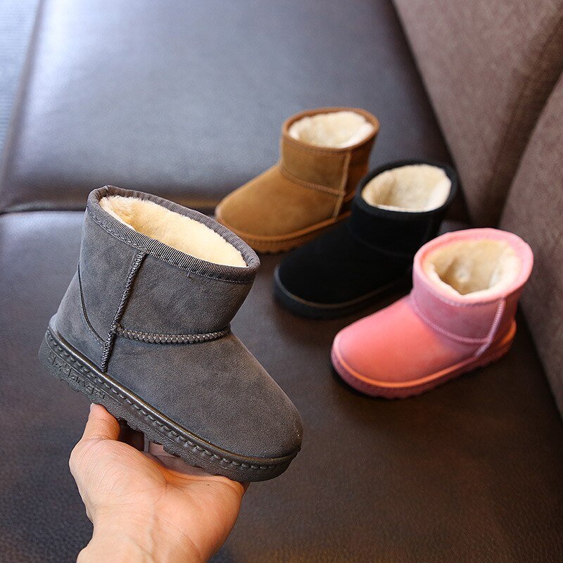 Plush-lined Kids booties, unisex, for winter.