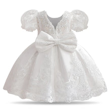 Carregar imagem no visualizador da galeria, Vestido Floral Bordado para Bebês
