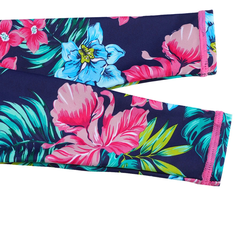 Kids swimwear, long-sleeved swimsuit for girls from newborn to 6 years old, beachwear with UPF 50+ protection.