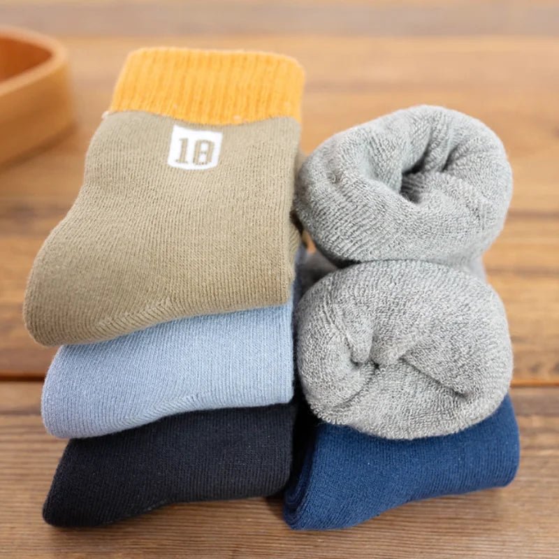 Kit with 5 Pairs of Unisex Plush Kids Socks