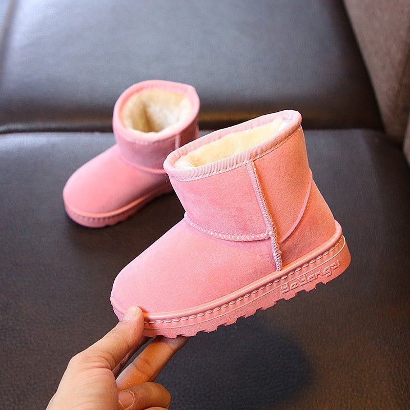 Plush-lined Kids booties, unisex, for winter.