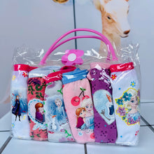 Carregar imagem no visualizador da galeria, Bolsinha com 6 Calcinhas Infantis - Diversos Temas
