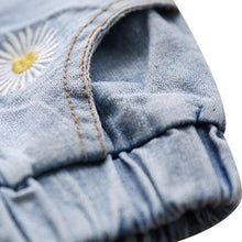 Carregar imagem no visualizador da galeria, Conjunto Shorts Jeans + Blusa Xadrez - Tamanhos de 1 a 6 anos
