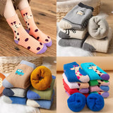 Kit with 5 Pairs of Unisex Plush Kids Socks