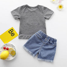 Carregar imagem no visualizador da galeria, Conjunto Camiseta + Shorts Jeans - Tamanhos de 1 a 4 anos
