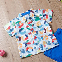 Carregar imagem no visualizador da galeria, Conjunto Casual Letrinhas - Tamanhos de 1 a 6 anos
