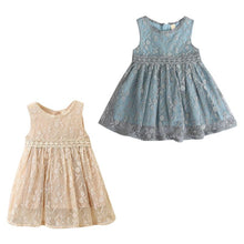 Carregar imagem no visualizador da galeria, Vestido Princesa Rendado - Tamanhos de 1 a 6 anos

