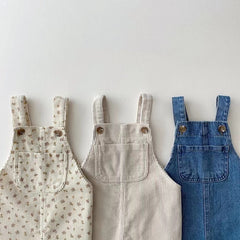 Jardineira Infantil Jeans Bolsinhos