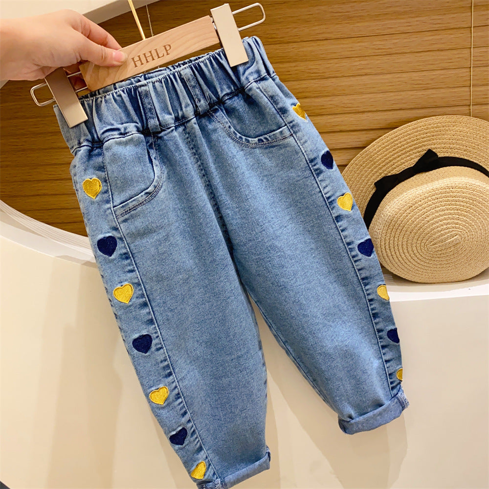 Calça Infantil Feminina Jeans Florzinhas e Coraçõeszinhos