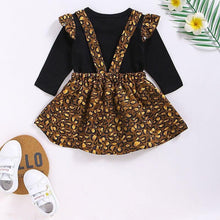 Carregar imagem no visualizador da galeria, Conjunto Body Beijo e Saia - Tamanhos de 0 a 3 anos
