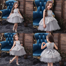 Carregar imagem no visualizador da galeria, Vestido Festa Princesas - Tamanhos de 0 a 5 anos
