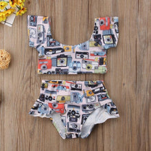 Carregar imagem no visualizador da galeria, Conjunto Biquíni Câmera Baby Girl - Tamanhos de 0 a 3 anos
