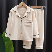 Carregar imagem no visualizador da galeria, Pijama Longo Infantil Flanela Abotoado | Estilo Americano #Unissex | Tam 2-10 anos
