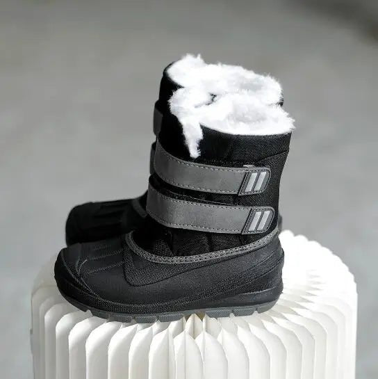 Kids booties with plush lining.