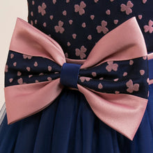 Carregar imagem no visualizador da galeria, Vestido de Festas Longo Estampado Infantil
