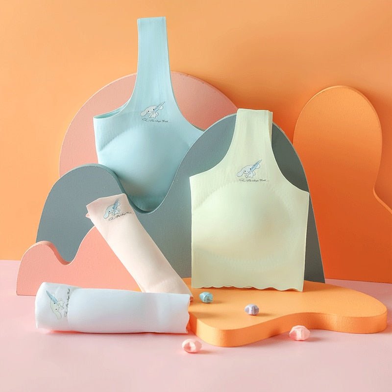 Seamless Junior Bra with Breathable Fabric