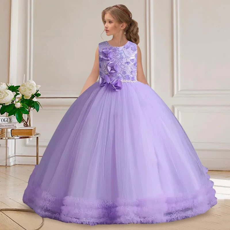Luxury Kids party dress, sleeveless, with flowers and sequin embroidery.